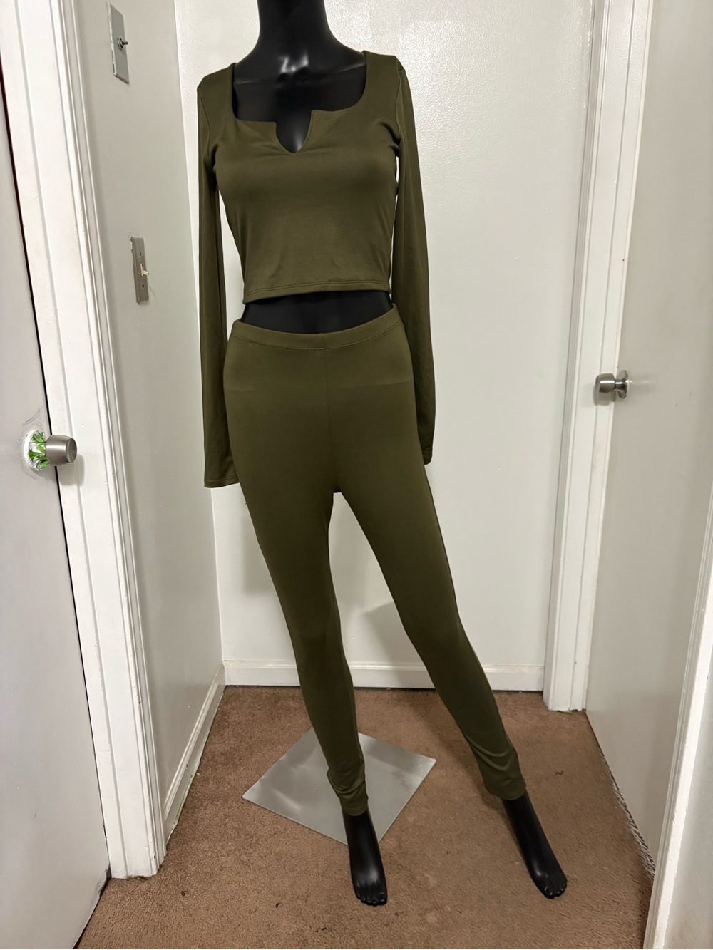 Olive Green Long-Sleeve Crop Top & High-Waist Leggings Set